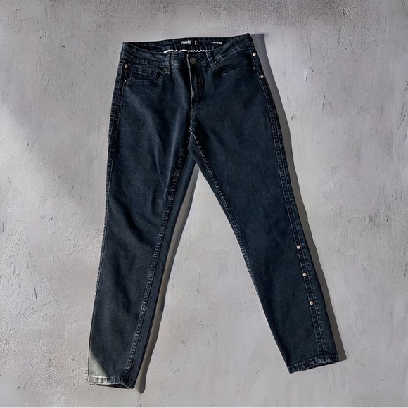 Nanette  Lepore Studded Hamilton Skinny Jeans - Picture 1 of 13